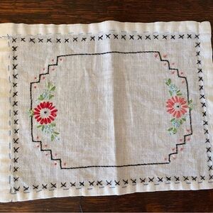 Vintage Floral Linen Cross-Stitched Tapestry/Doily